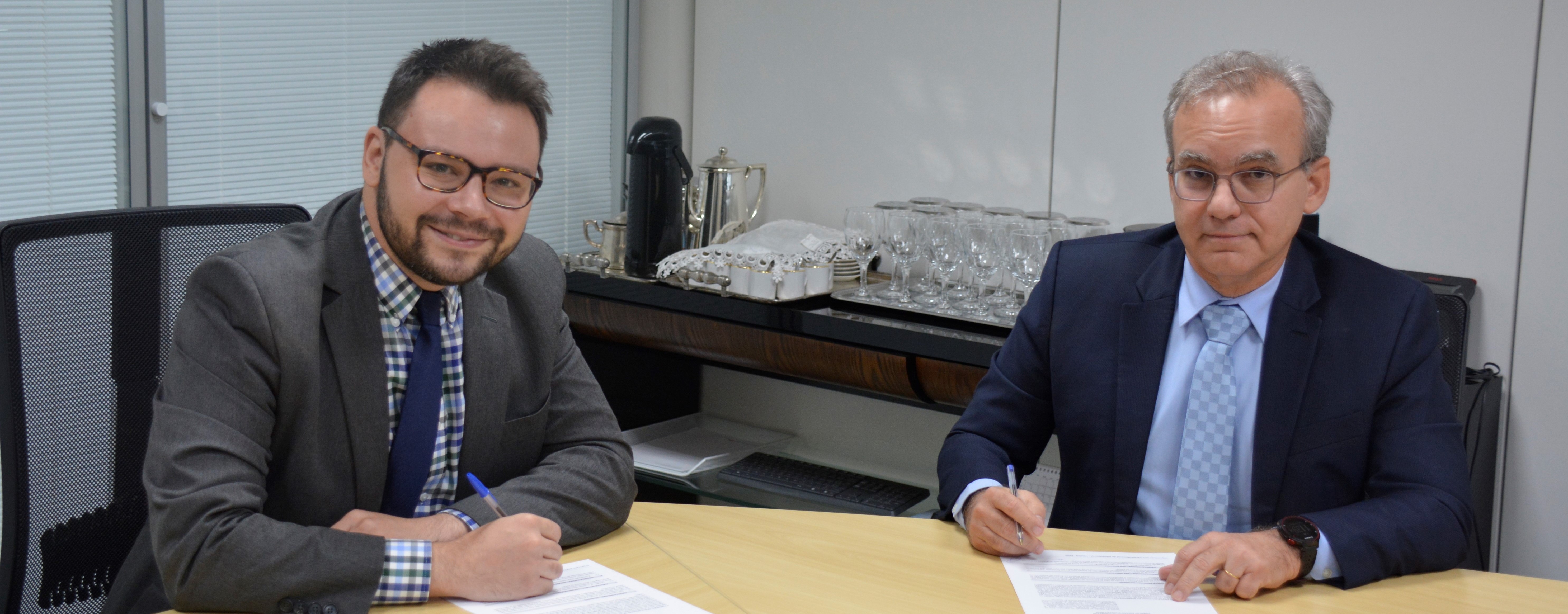 Enap e Prefeitura Municipal de Teresina assinam termo de adesão ao protocolo de intenções da Escola Virtual de Governo