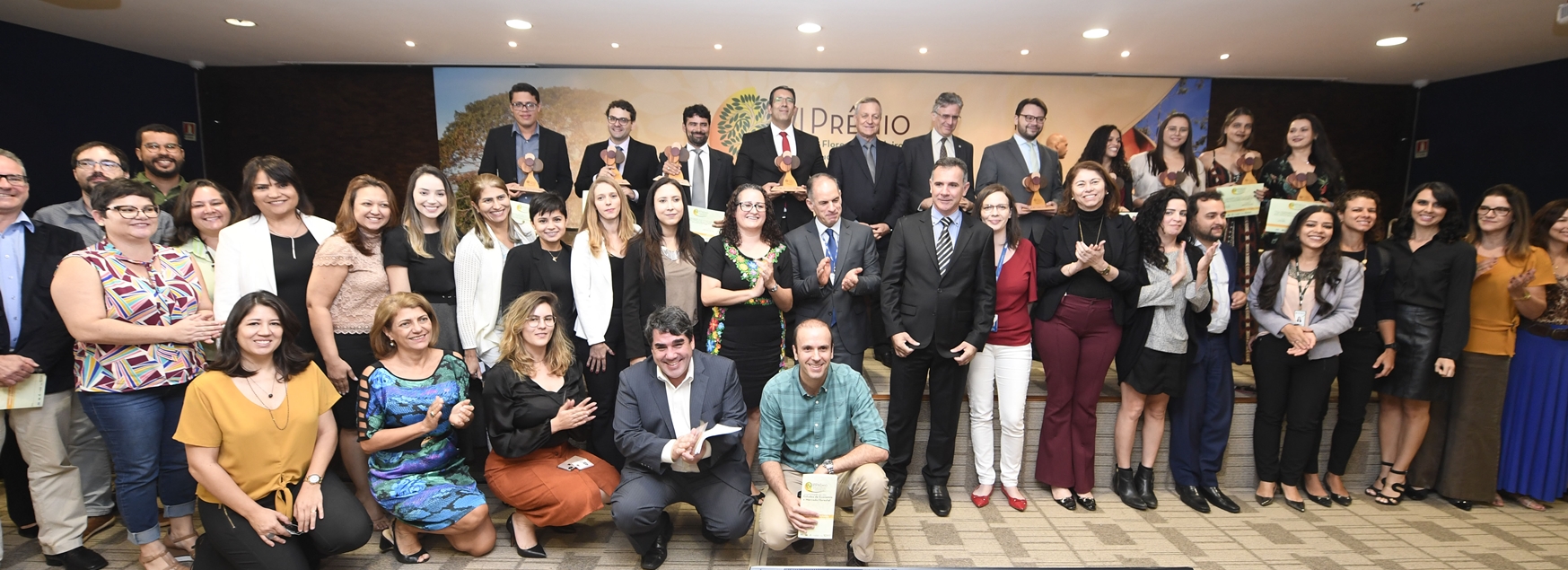 Enap participa de solenidade de entrega do VI Prêmio Serviço Florestal Brasileiro 