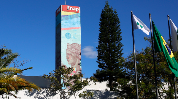 Enap seleciona avaliadores e bolsistas nas áreas de governança e reforma administrativa