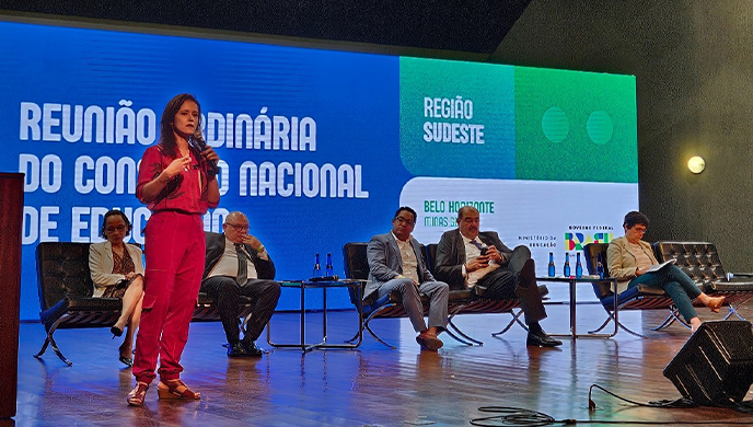 Enap participa da reunião do CNE para discutir os avanços e desafios da educação no país
