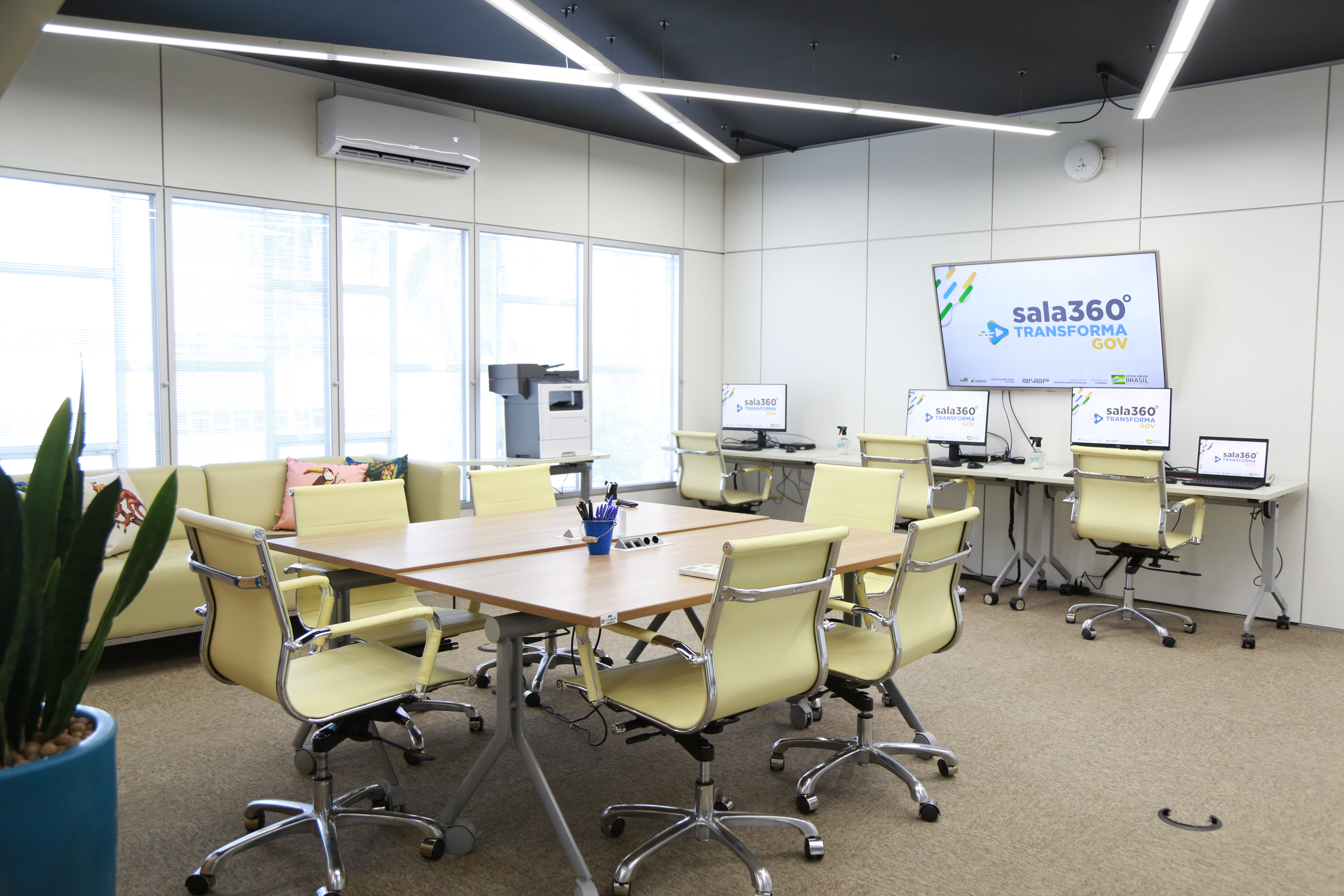 Servidores públicos ganham espaço de coworking