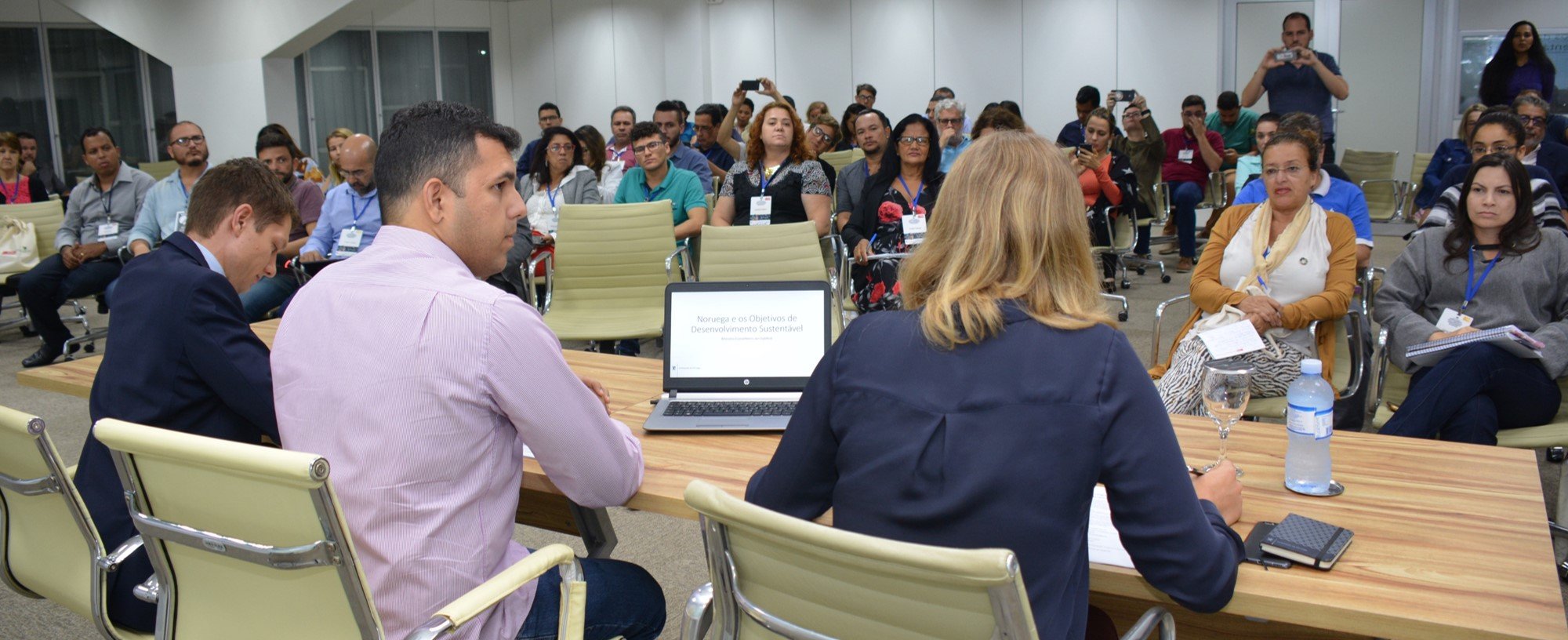 mesa-redonda-capa.jpg