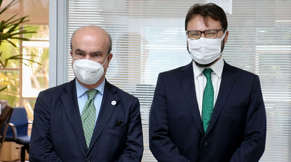 Parceria com OEI expandirá cursos da Enap para profissionais de língua espanhola