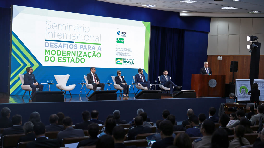 Seminário dá elementos para construção de política de modernização do estado
