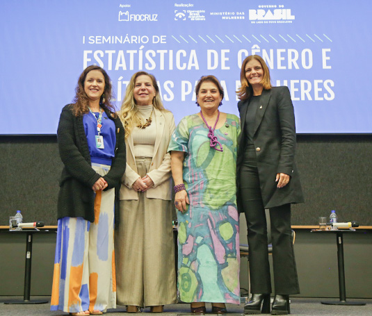 Enap apresenta em evento sobre políticas para mulheres iniciativas e formações feministas que já certificaram mais de 100 mil pessoas