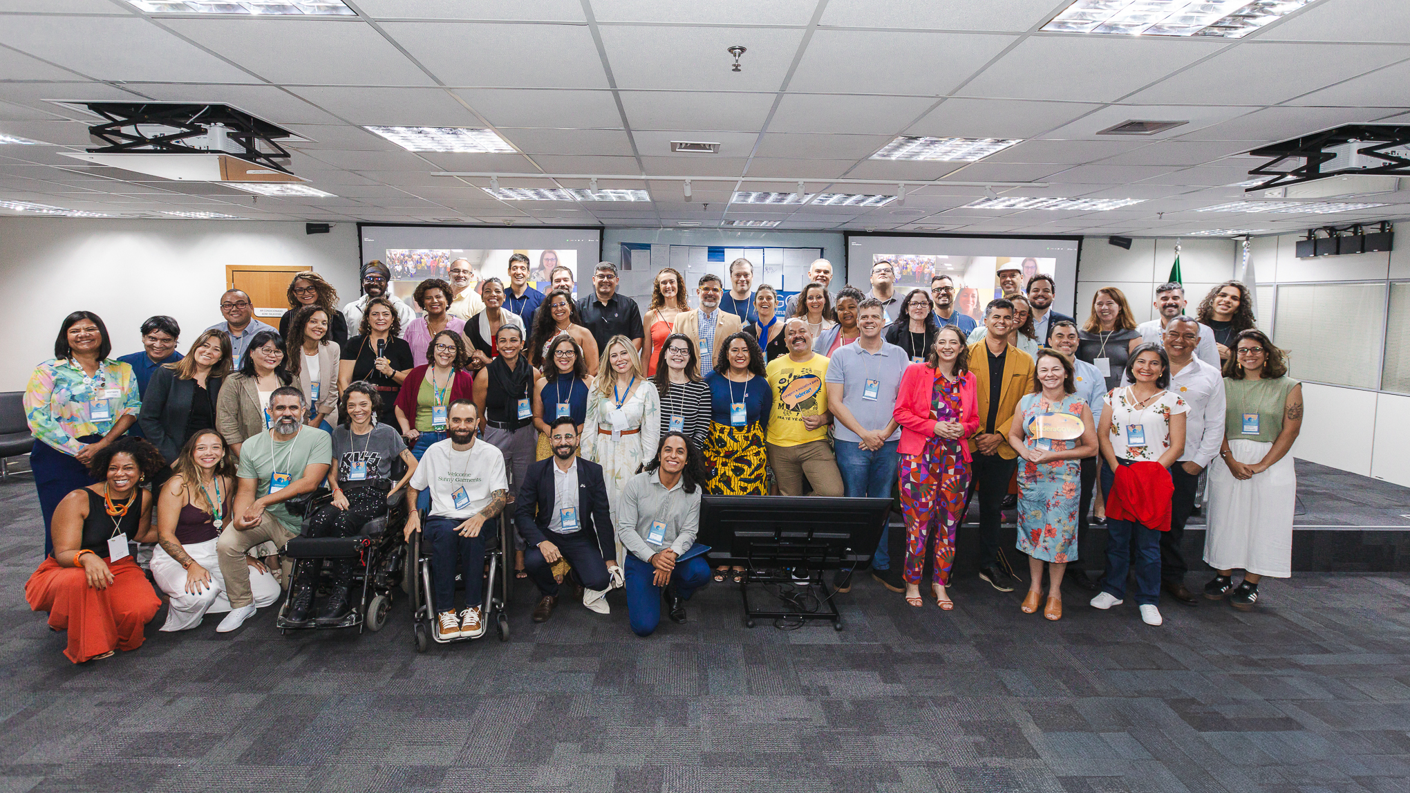 Lançamento de livro do LideraGOV celebra a diversidade da quinta turma do programa